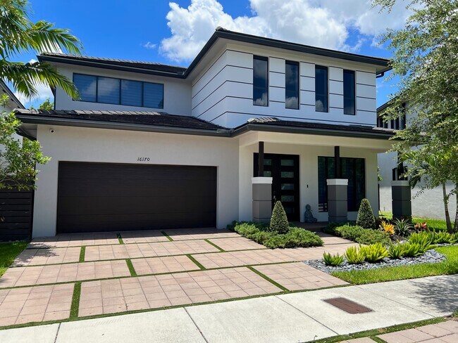 Primary Photo - 16170 SW 136 Way