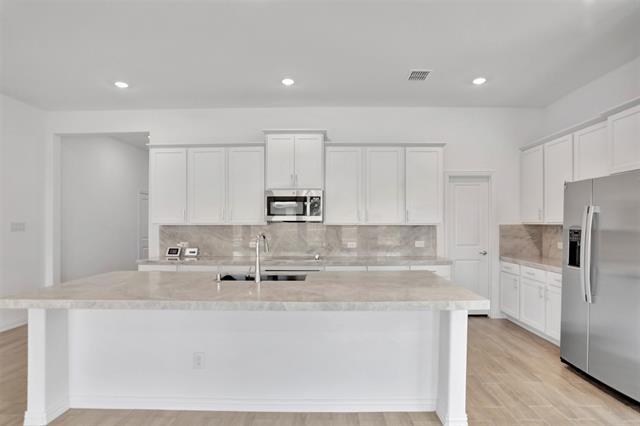Building Photo - 5123 Bancroft Dr