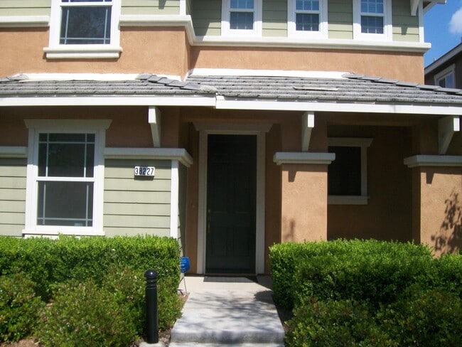 Building Photo - 38227 Lone Tree Ct