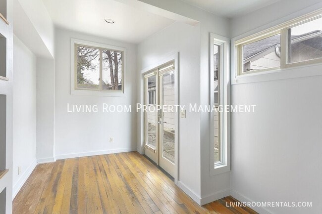 Building Photo - 8606 N Gloucester Ave