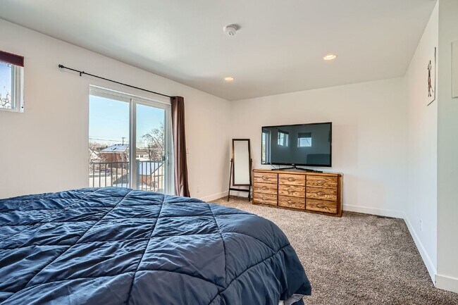 Building Photo - Available NOW! SIX MONTH LEASE - Spacious 3-Bedroom Townhouse with 3.5 Baths in Vibrant Sloans Lake!