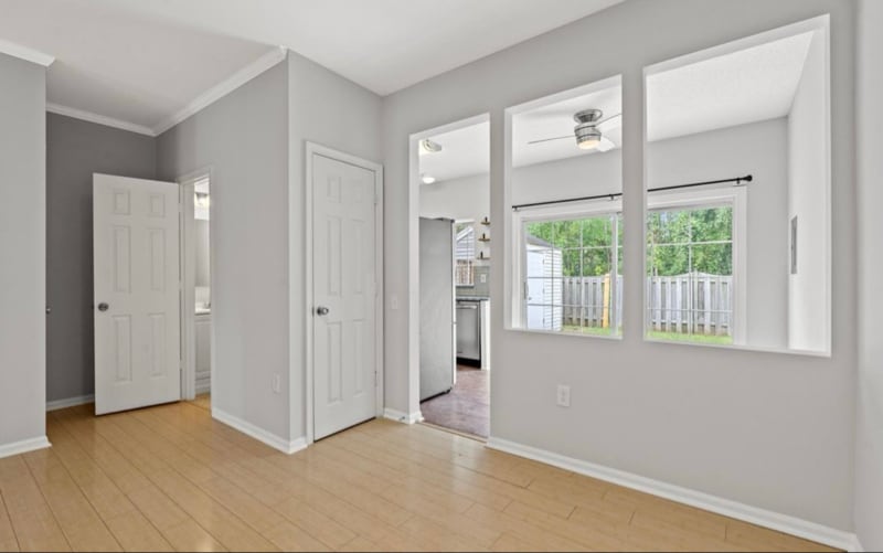 Building Photo - 7136 Strawn Ct