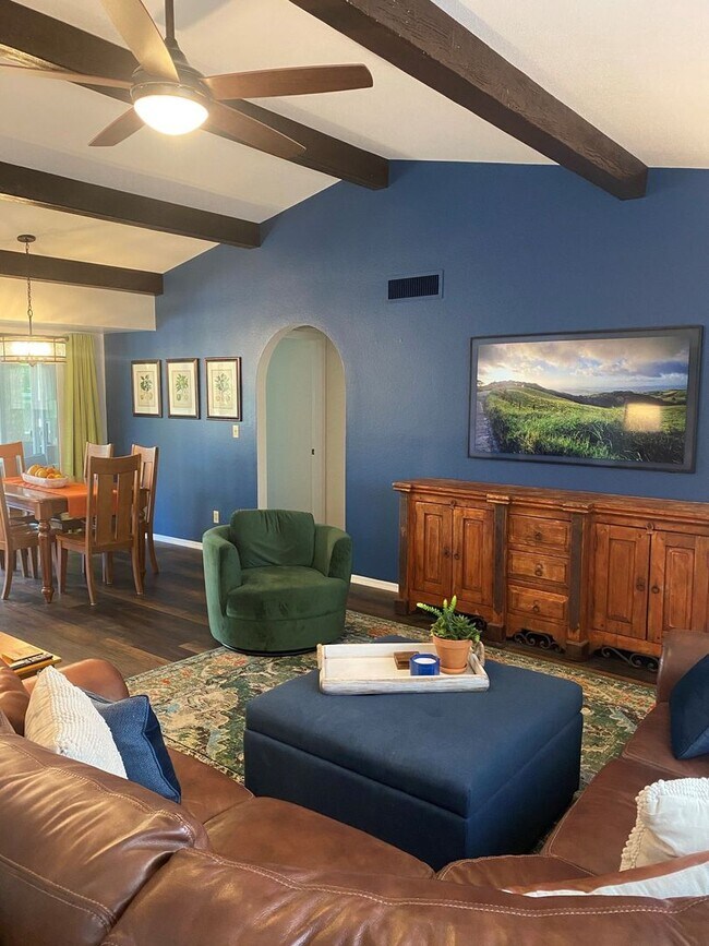 Building Photo - 1852 Leisure World