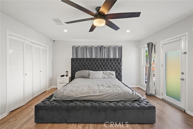 Building Photo - 18433 Tarzana Dr