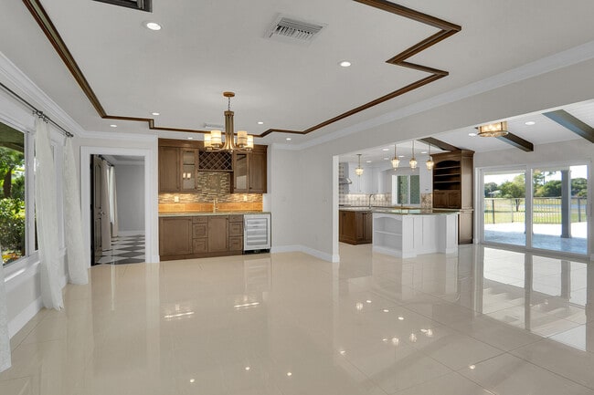 Building Photo - 8631 Steeplechase Dr