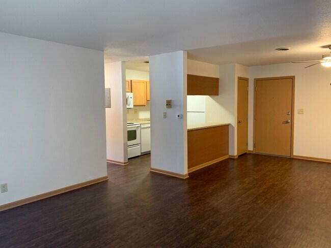 Interior Photo - 247 Sheldon Ave