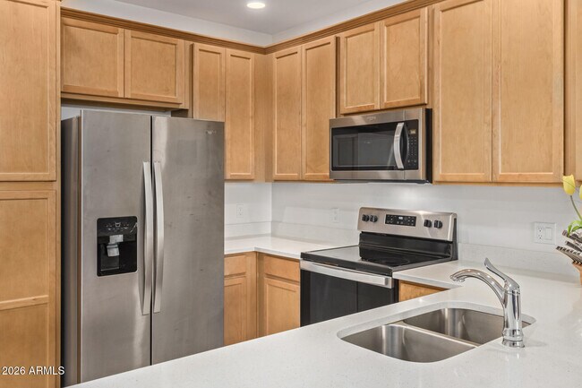 Building Photo - 2511 W Queen Creek Rd