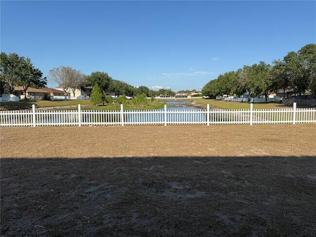 Building Photo - 2118 Ashley Lakes Dr