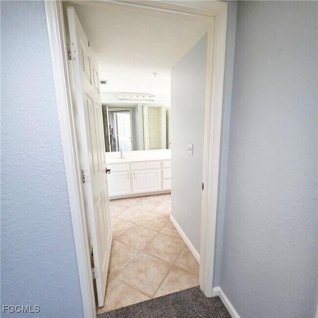 Building Photo - 4121 Residence Drive