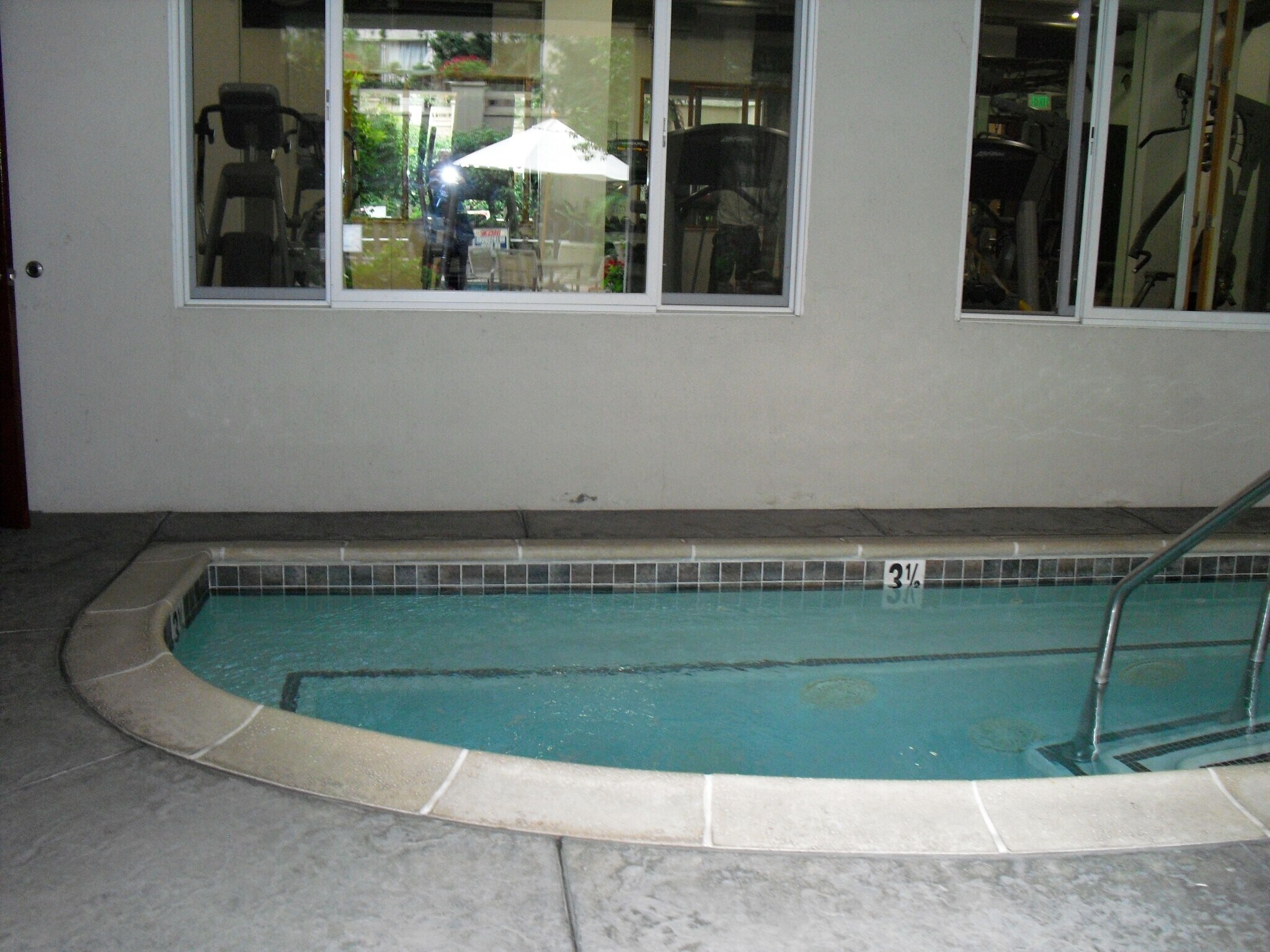Building Photo - 1440 Veteran Ave