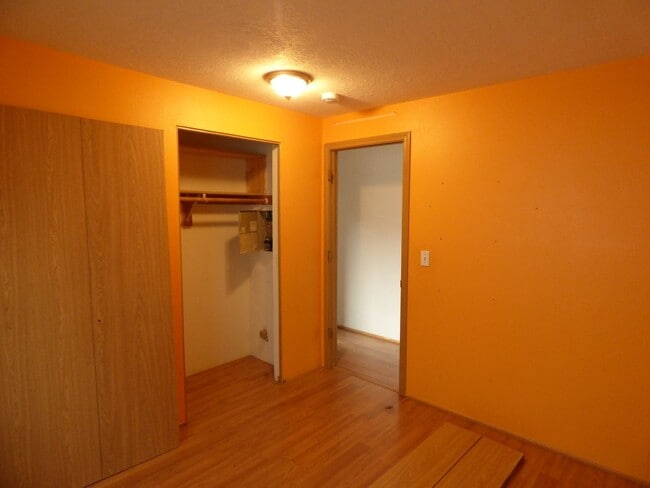 Building Photo - 3 bed Single level home in a Cul-De-Sac