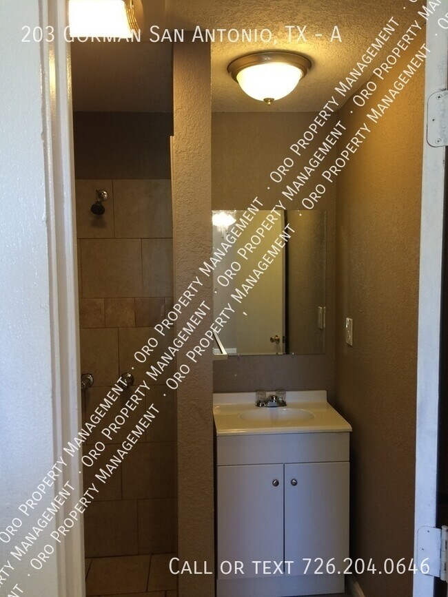 Building Photo - 203 Gorman