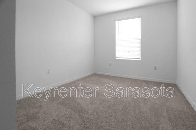 Building Photo - 8717 Winter Breeze Wy