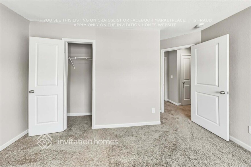 Building Photo - 439 Vermeer Ct