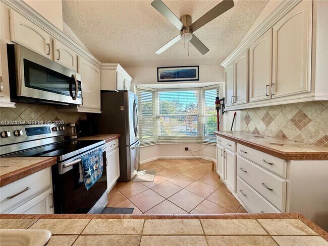 Building Photo - 11078 SE Sea Pines Cir