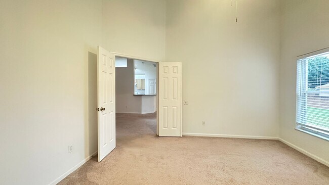 Building Photo - 1709 Pine Bay Dr