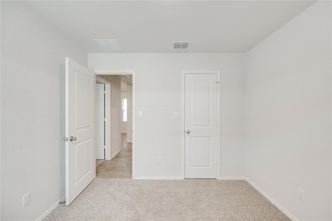 Building Photo - 113 Langston St