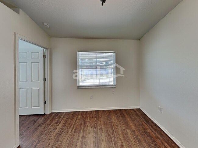 Building Photo - 3118 37th Ter E