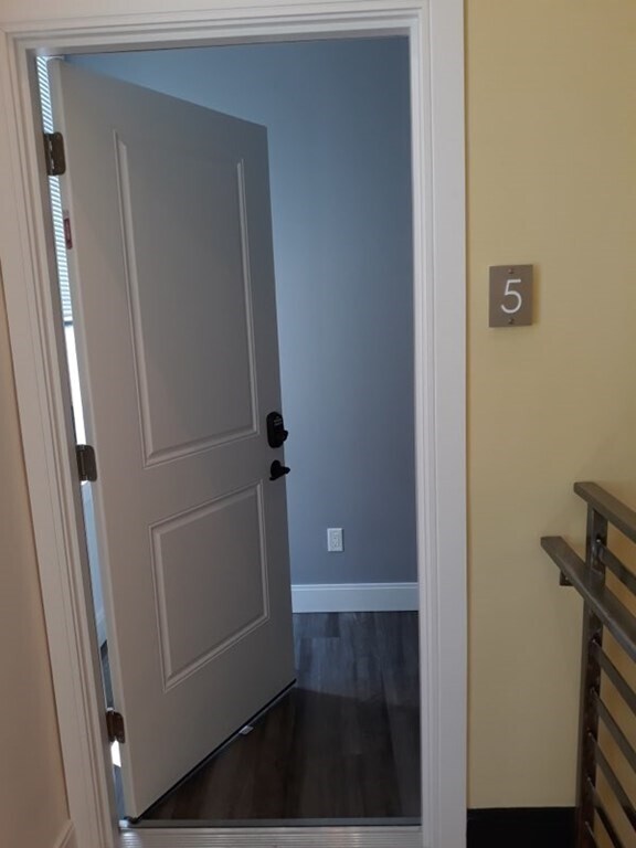 Building Photo - 189 Washington 5