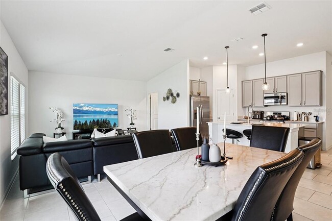 Building Photo - 4834 Edensbridge Ln