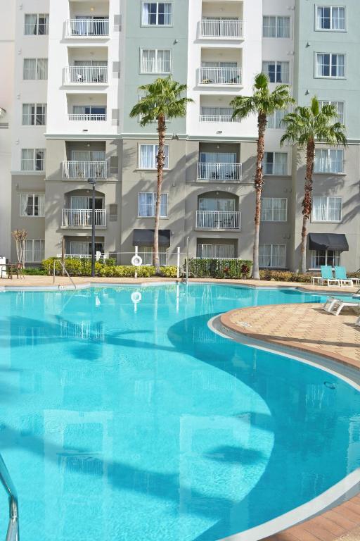 Building Photo - 7389 Universal Blvd