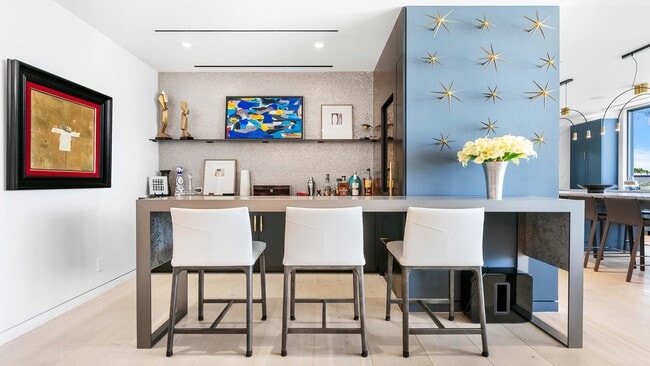 Building Photo - 6029 Old Ocean Blvd