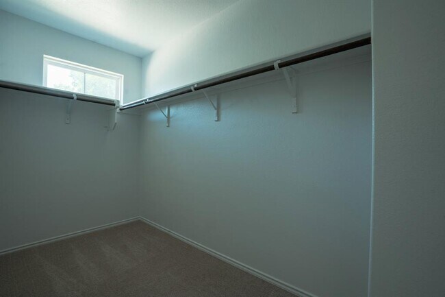 Building Photo - 10509 Abana Way