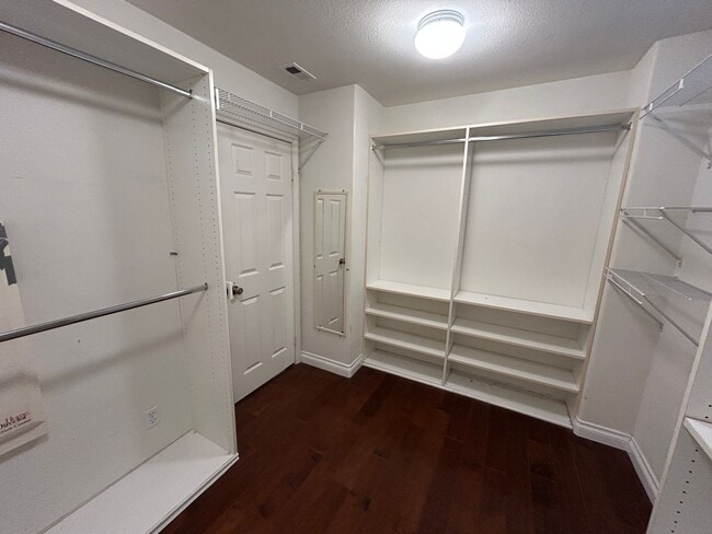 Building Photo - Beautiful 4 Bed 3 Bath Fullerton Home with Office