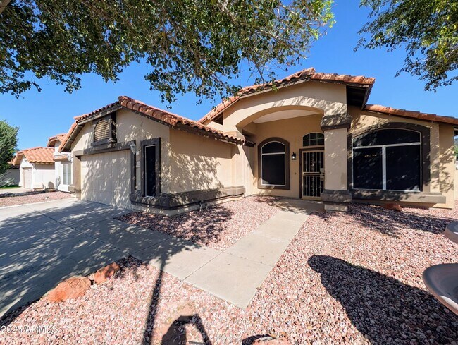 Building Photo - 5232 W Tonto Rd