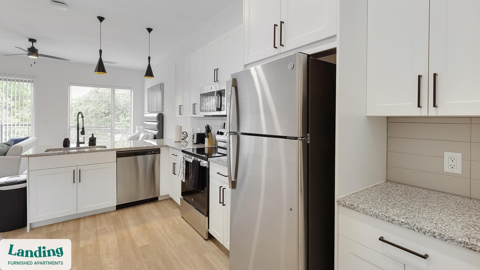 Building Photo - 650 E Sycamore St