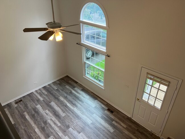 Building Photo - 3512 Southport Dr
