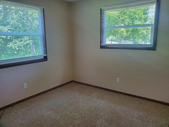 Building Photo - 2541 58th St