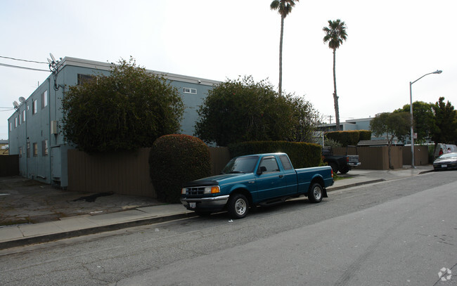Primary Photo - Peninsula Place