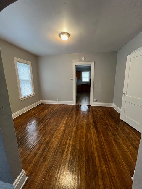 Building Photo - 93 Pulaski St