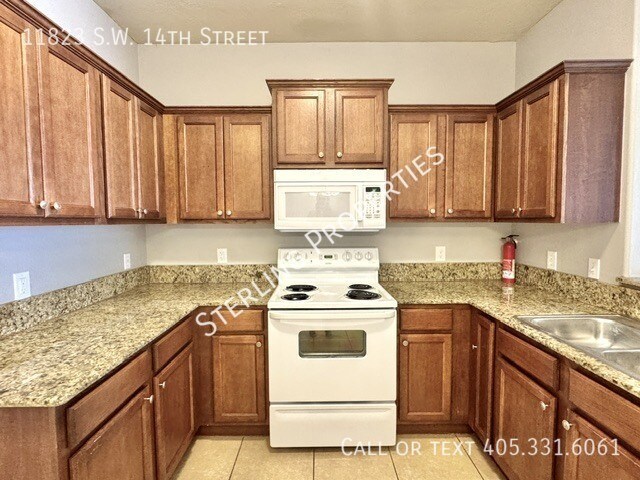 Building Photo - 11823 SW 14th St