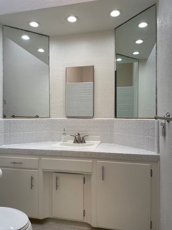 Building Photo - 2238 W 238th St