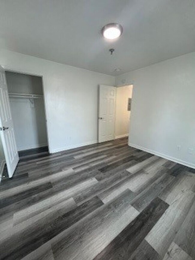 Building Photo - Spring of 2026 ONLY $1300 for Newly Renovated 1 bedroom in a 4 Bedroom Apartment in Downtown Blac...