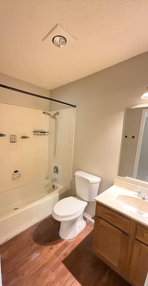 Building Photo - 6931 Wright Way St