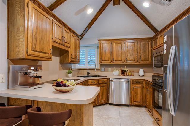Building Photo - 9105 Silverdollar Trail