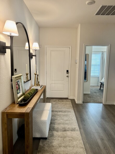Foyer - 1104 Egret Way