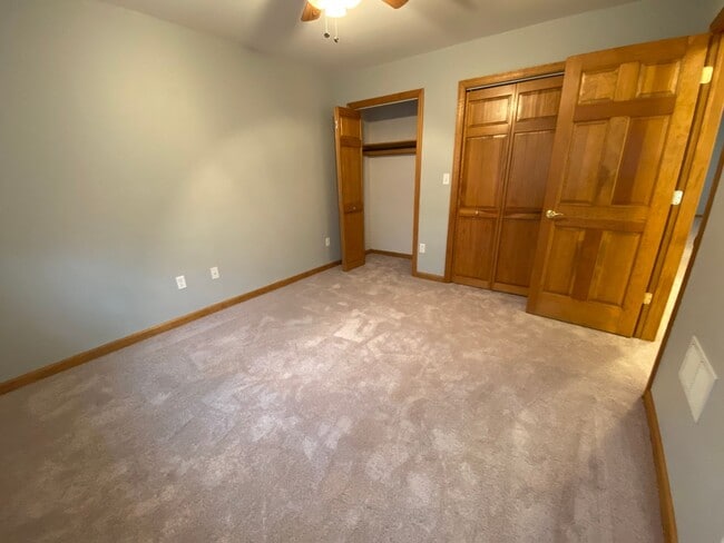 Building Photo - Outdoor living in the city