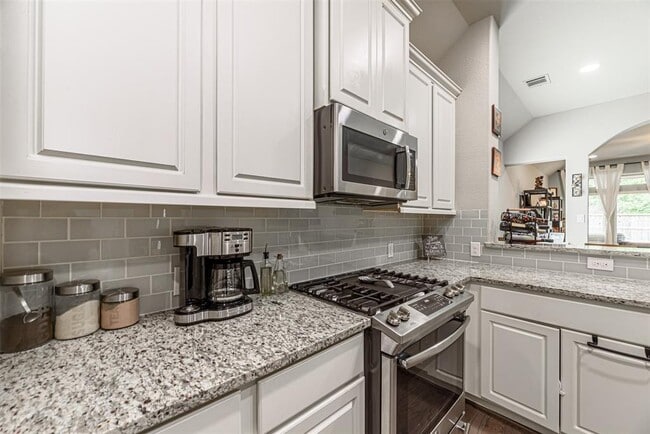 Building Photo - 143 Sunrise Haven Dr