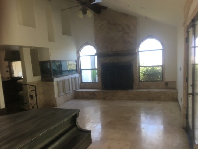 Building Photo - 2308 Canyon View Rd