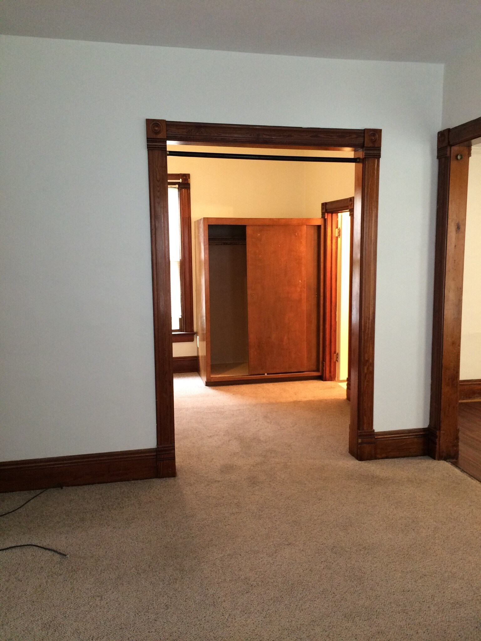 Building Photo - 213 E Mill St