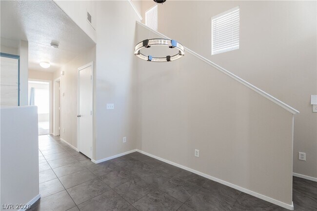 Building Photo - 9668 Belle Regal St