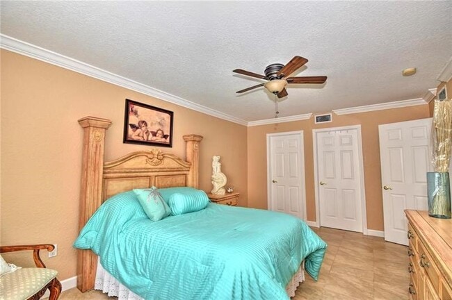 Building Photo - 151 NE 16th Ave