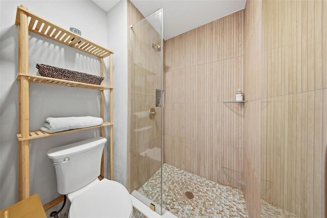 Building Photo - 4651 Lake Villa Dr