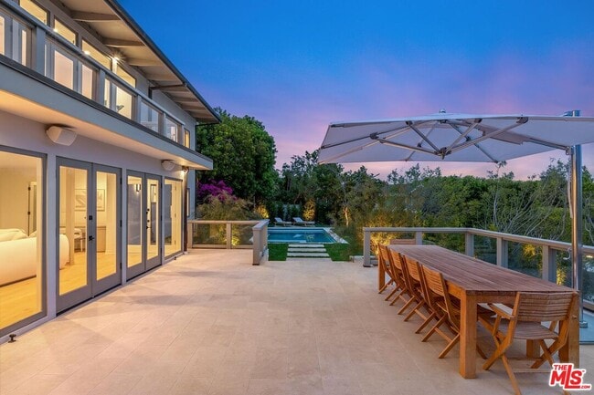 Building Photo - 1514 Sorrento Dr