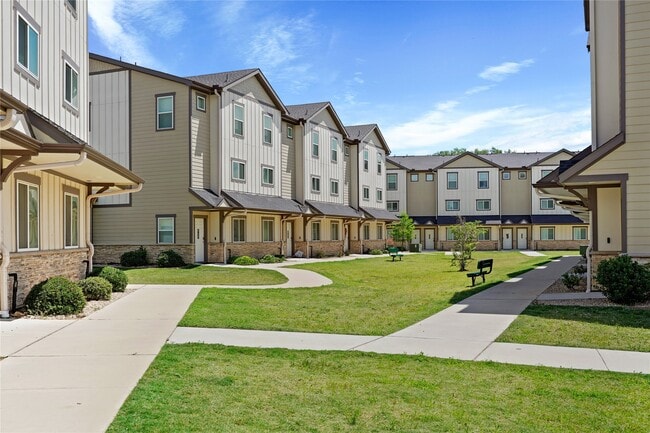 Building Photo - 12603 Telge Rd