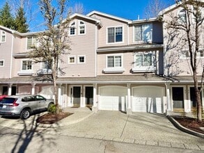 Building Photo - Beautiful 2bed townhome for rent in Bellevue